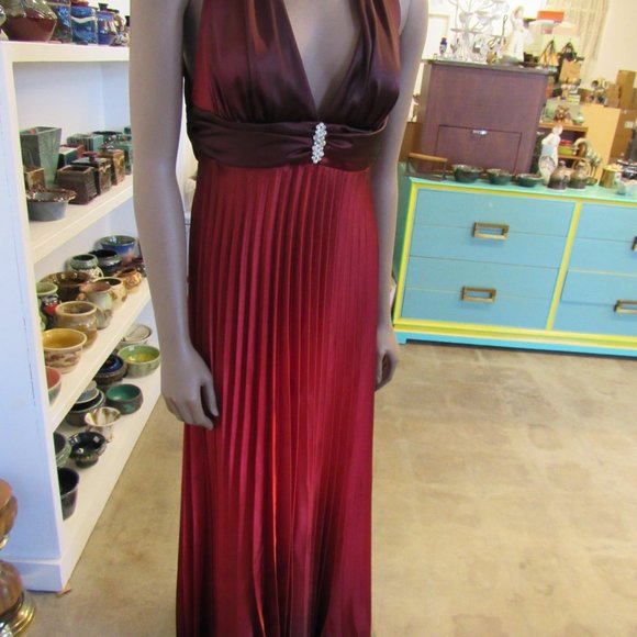 SALE! Formal Burnt Orange Floor Length Dress Size M - Picture 9 of 9